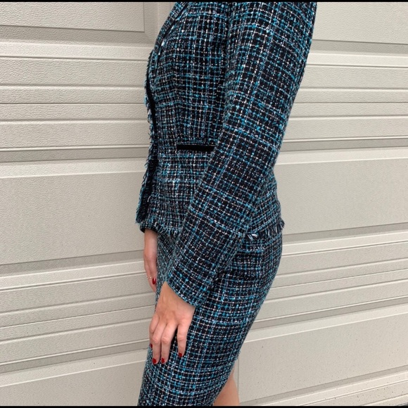 Taiga Tweed Blue and Black Suit Size 6 - Picture 3 of 14